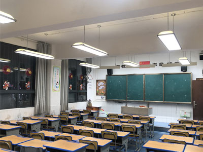 貴州市東山小學教室護眼（yǎn）燈改造案例